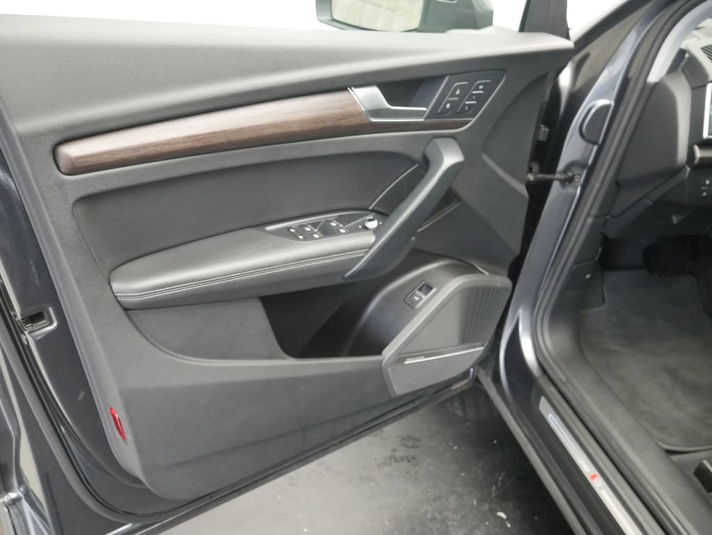 Certified 2023 Audi Q5 2.0T Premium Plus w/ Premium Plus Package AWD/4WD image 7