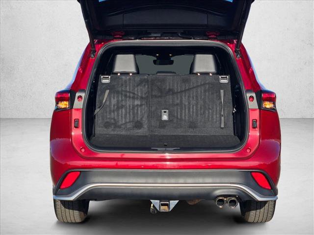 Used 2021 Toyota Highlander XSE image 6