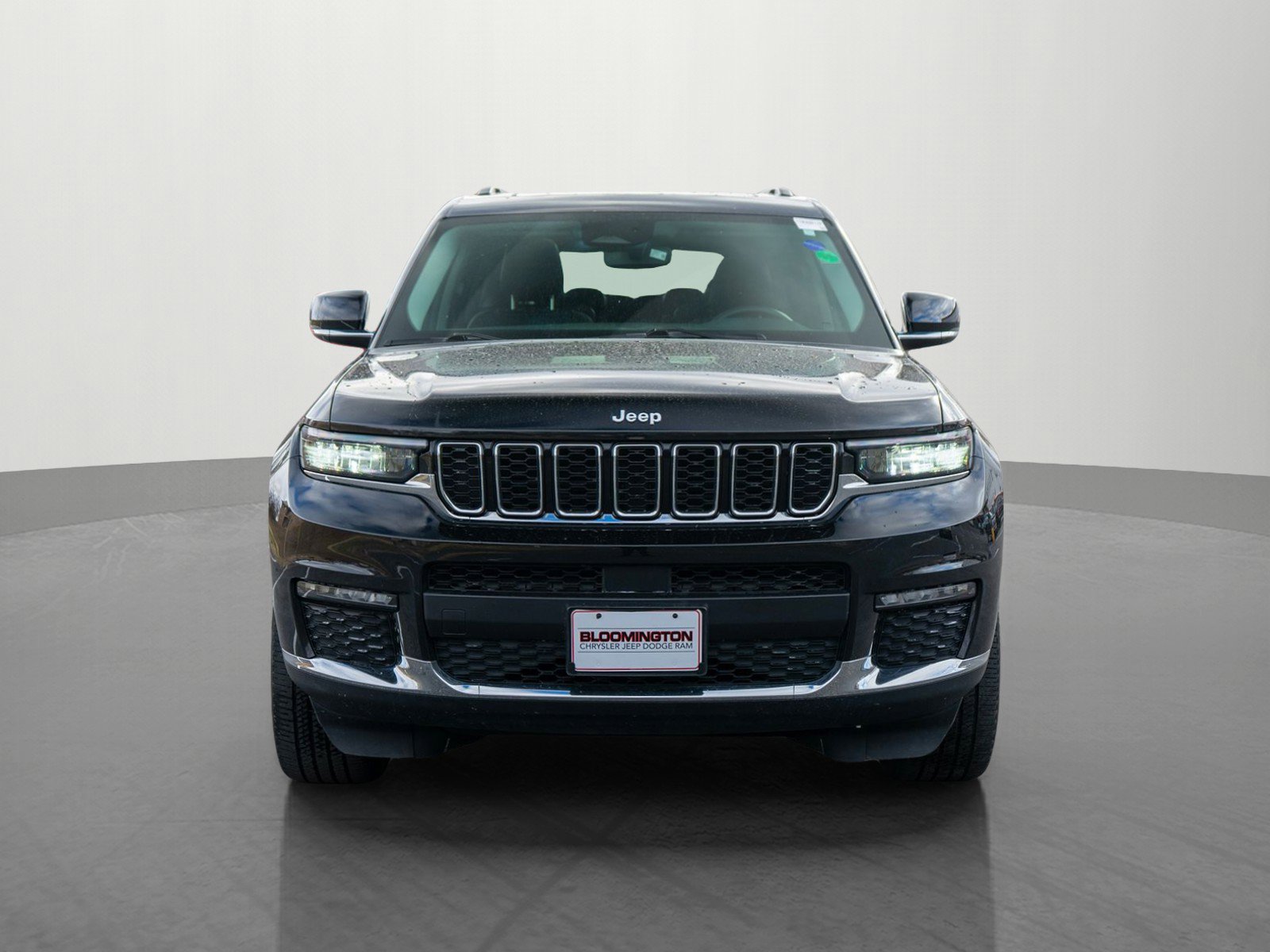 Used 2022 Jeep Grand Cherokee L Limited image 2