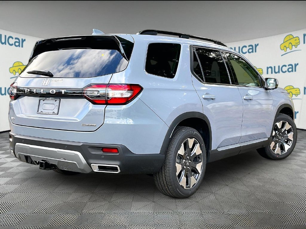New 2026 Honda Pilot Touring image 7