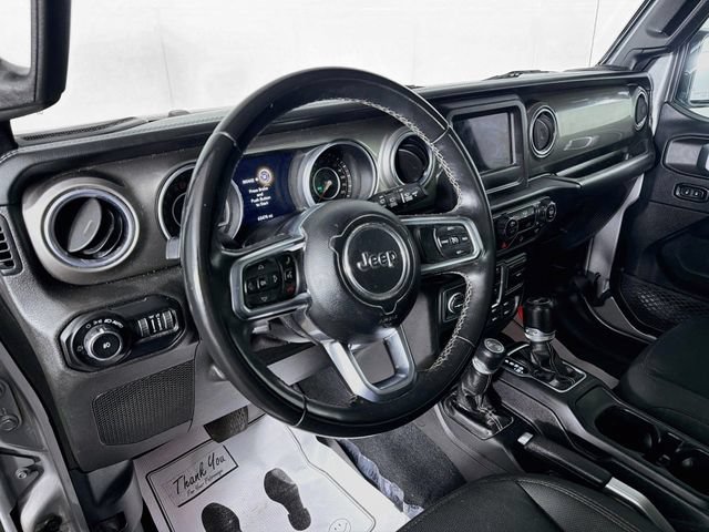 Used 2018 Jeep Wrangler Unlimited Sahara w/ Dual Top Group AWD/4WD image 9