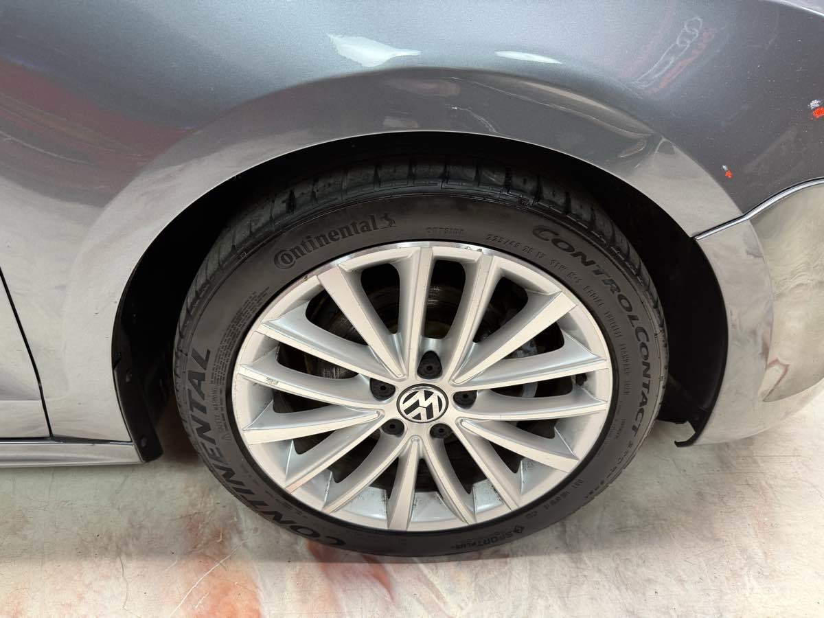 Used 2013 Volkswagen Jetta TDI FWD image 34