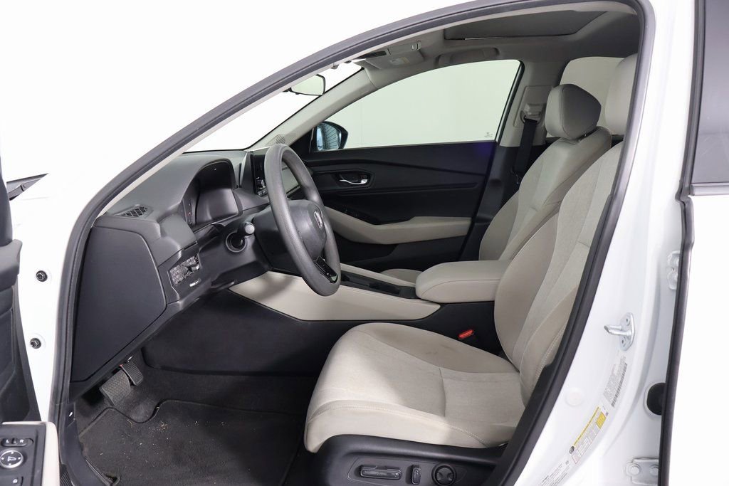 Used 2023 Honda Accord EX image 8
