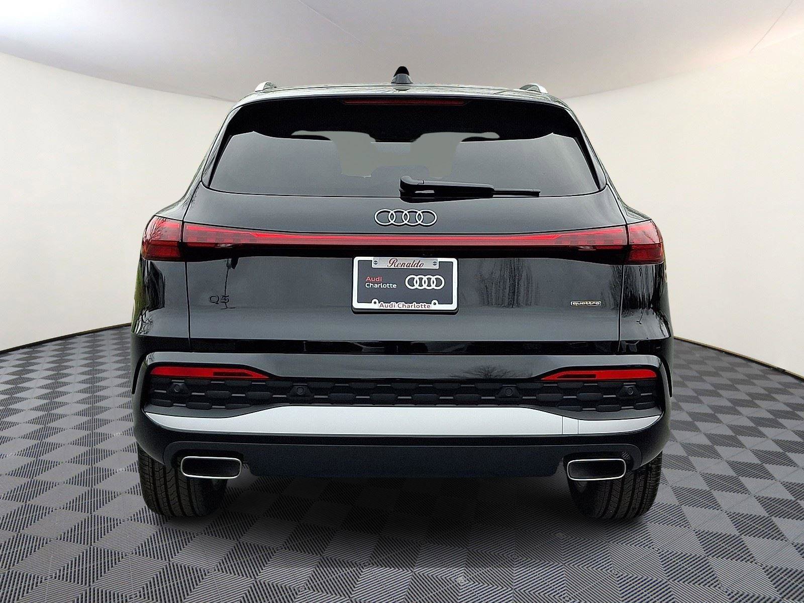 Used 2025 Audi Q5 Premium Plus w/ Premium Plus image 5