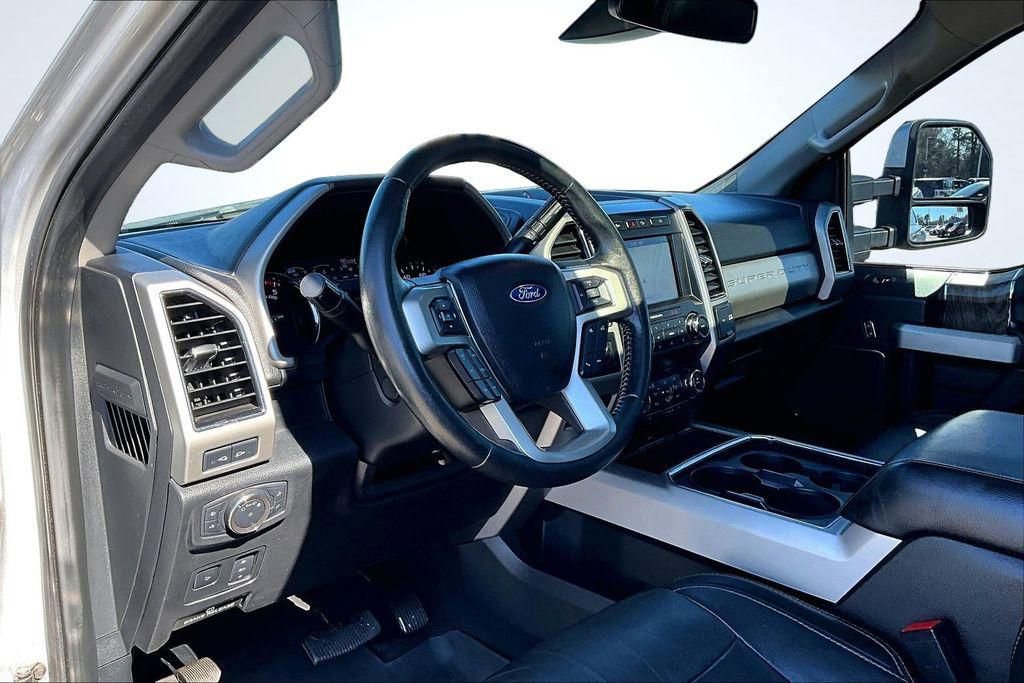 Used 2019 Ford F350 Lariat w/ Lariat Ultimate Package image 14