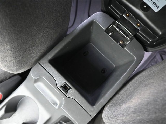 Used 2000 Isuzu Rodeo S image 32