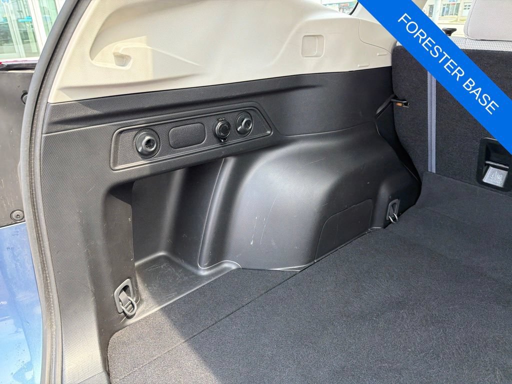 Used 2021 Subaru Forester AWD/4WD image 28