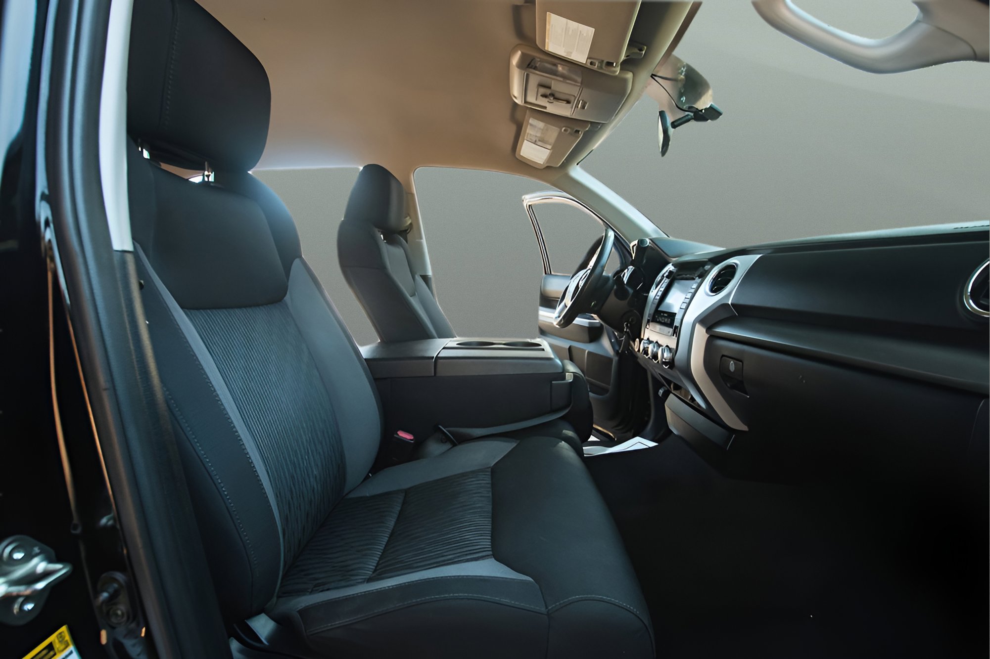 Used 2014 Toyota Tundra SR5 AWD/4WD image 17
