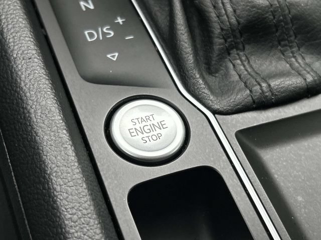 Used 2021 Volkswagen Atlas SEL FWD image 39
