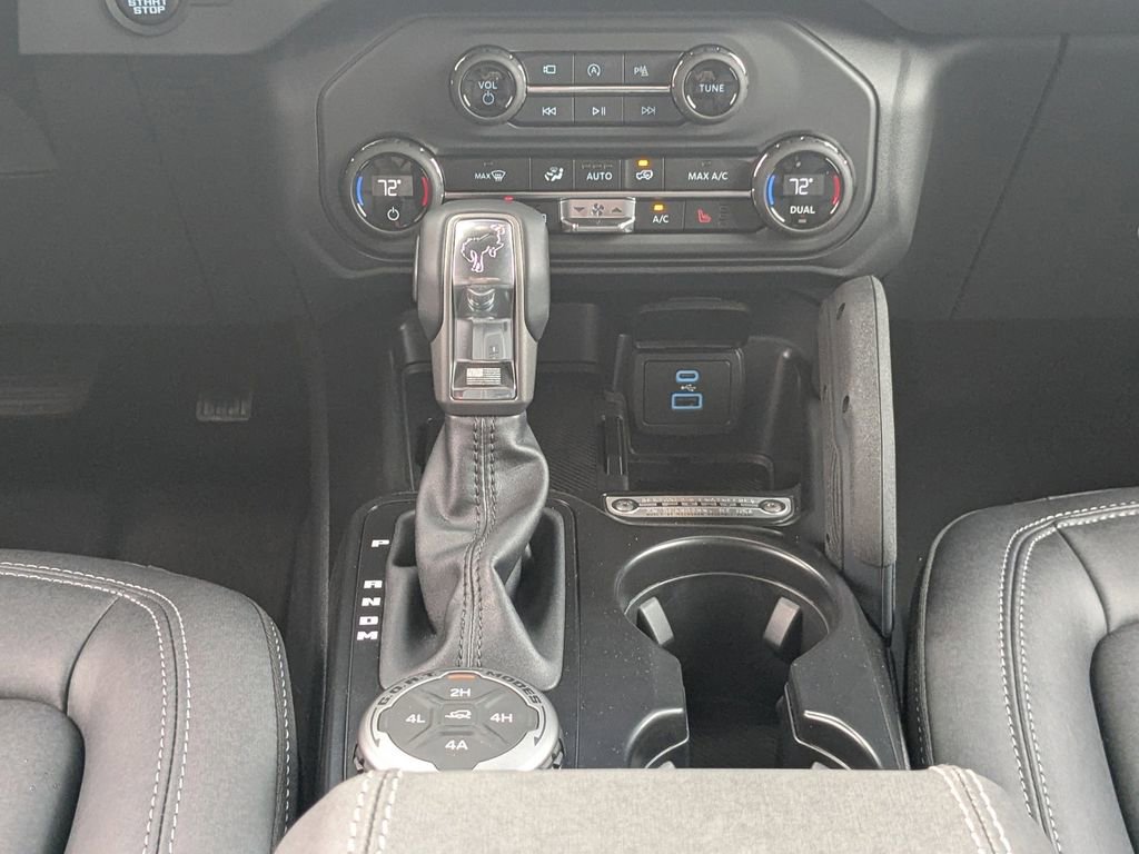 New 2025 Ford Bronco Badlands image 21