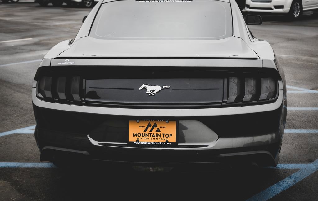 Used 2018 Ford Mustang Coupe w/ Equipment Group 101A RWD image 26
