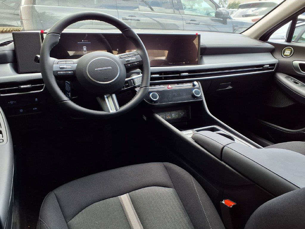 New 2026 Hyundai Sonata SEL FWD image 9