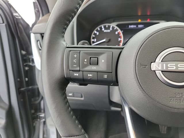 Used 2023 Nissan Rogue SV w/ SV Premium B Package FWD image 24