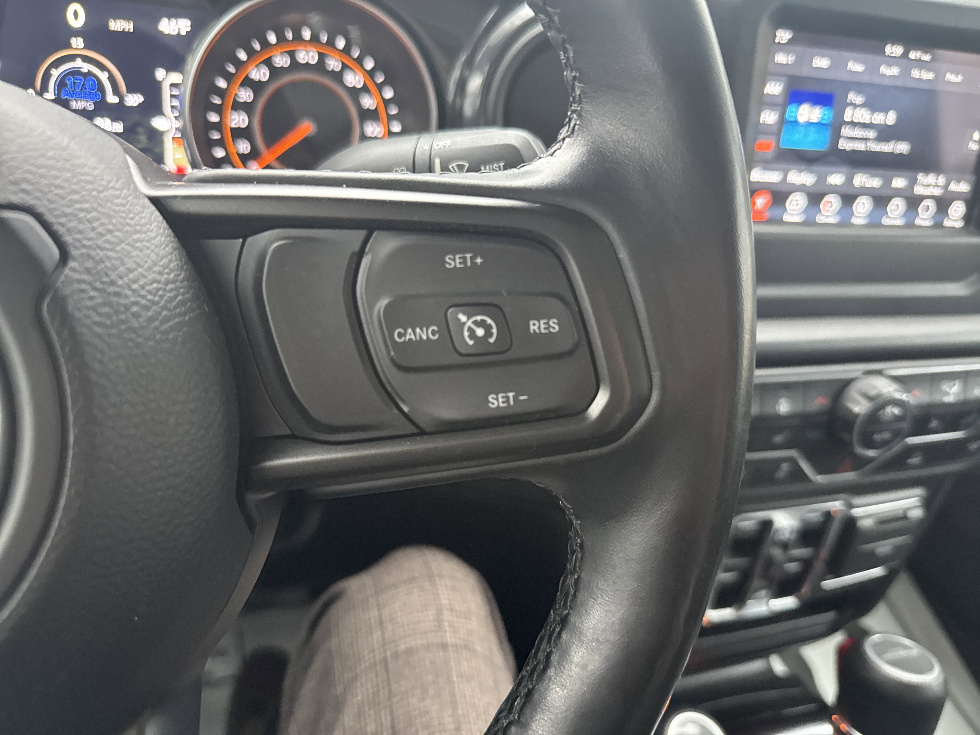 Used 2022 Jeep Gladiator Sport image 19