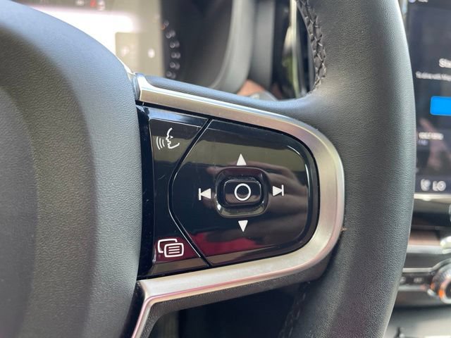 Used 2024 Volvo XC60 B5 Plus AWD/4WD image 21
