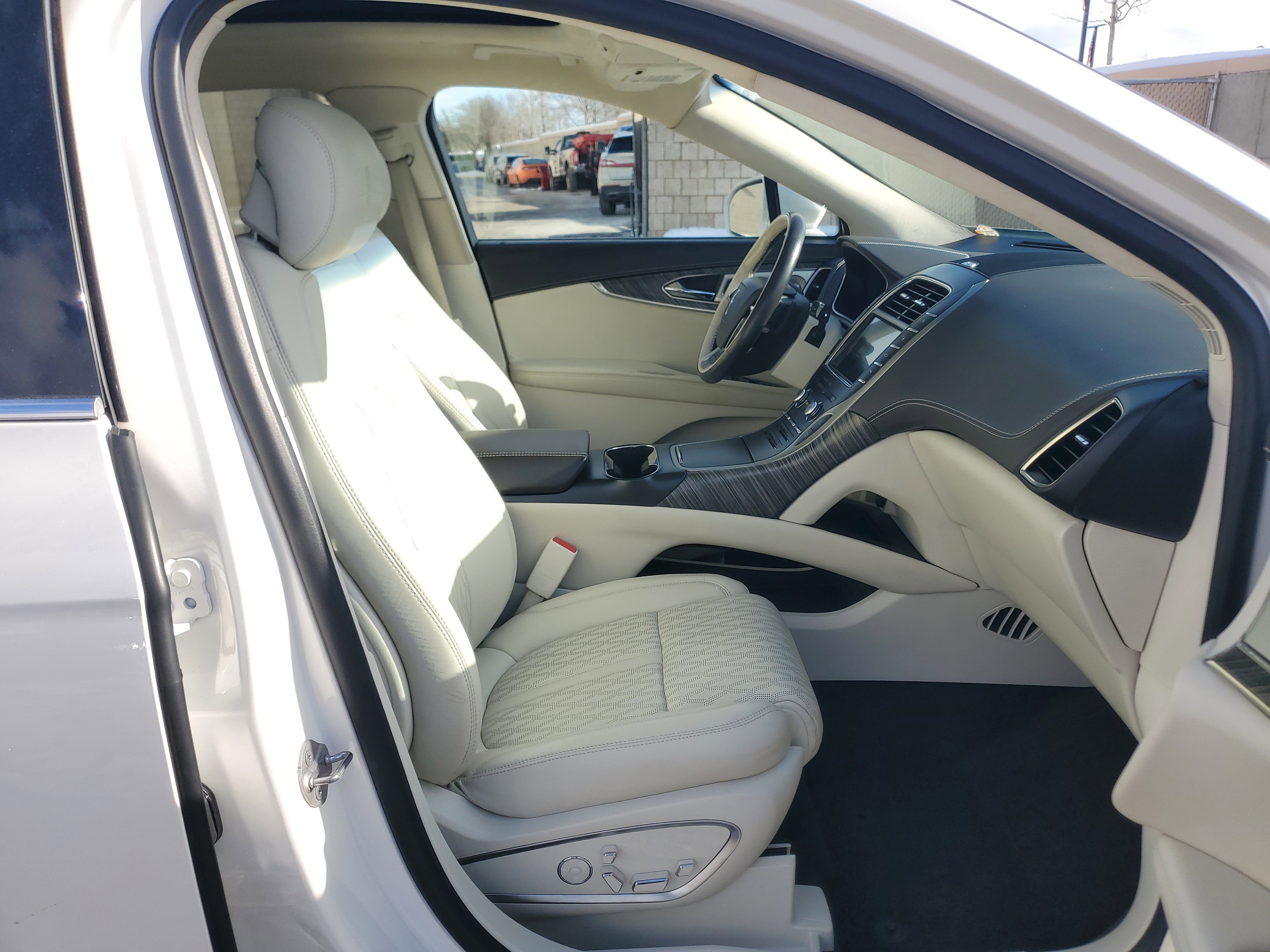 Used 2019 Lincoln Nautilus Black Label image 9