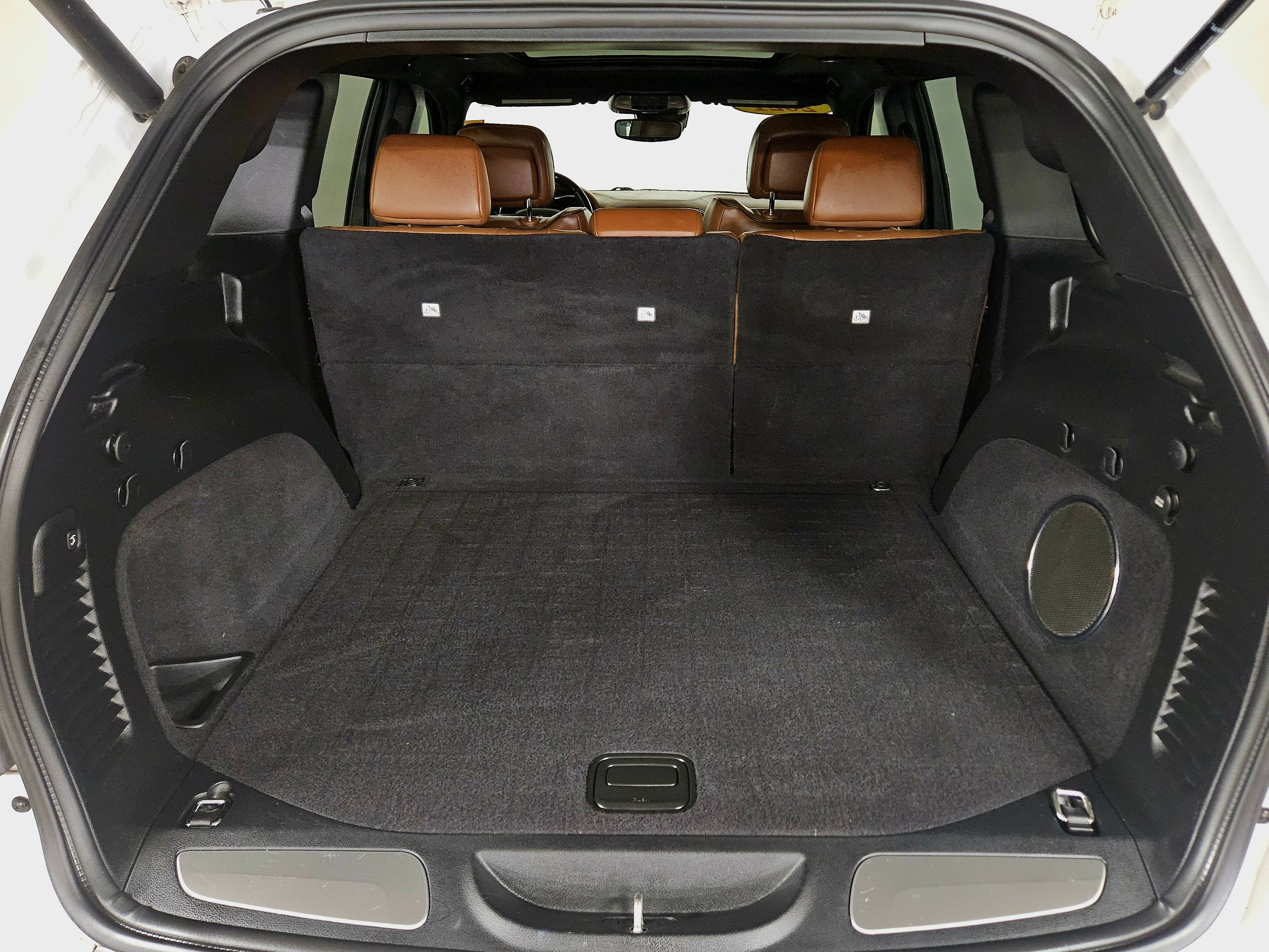 Used 2021 Jeep Grand Cherokee Overland image 15