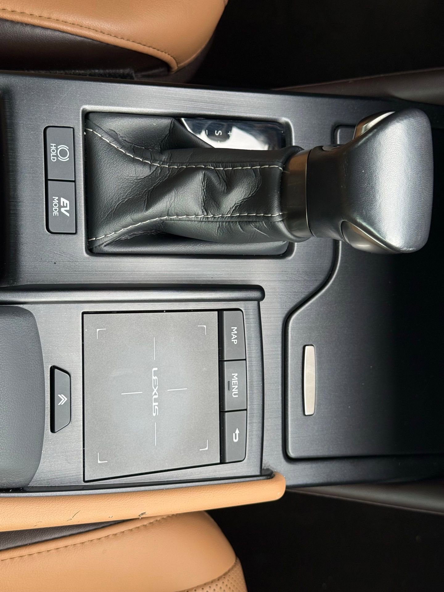 Used 2020 Lexus ES 300h w/ Premium Package FWD image 32