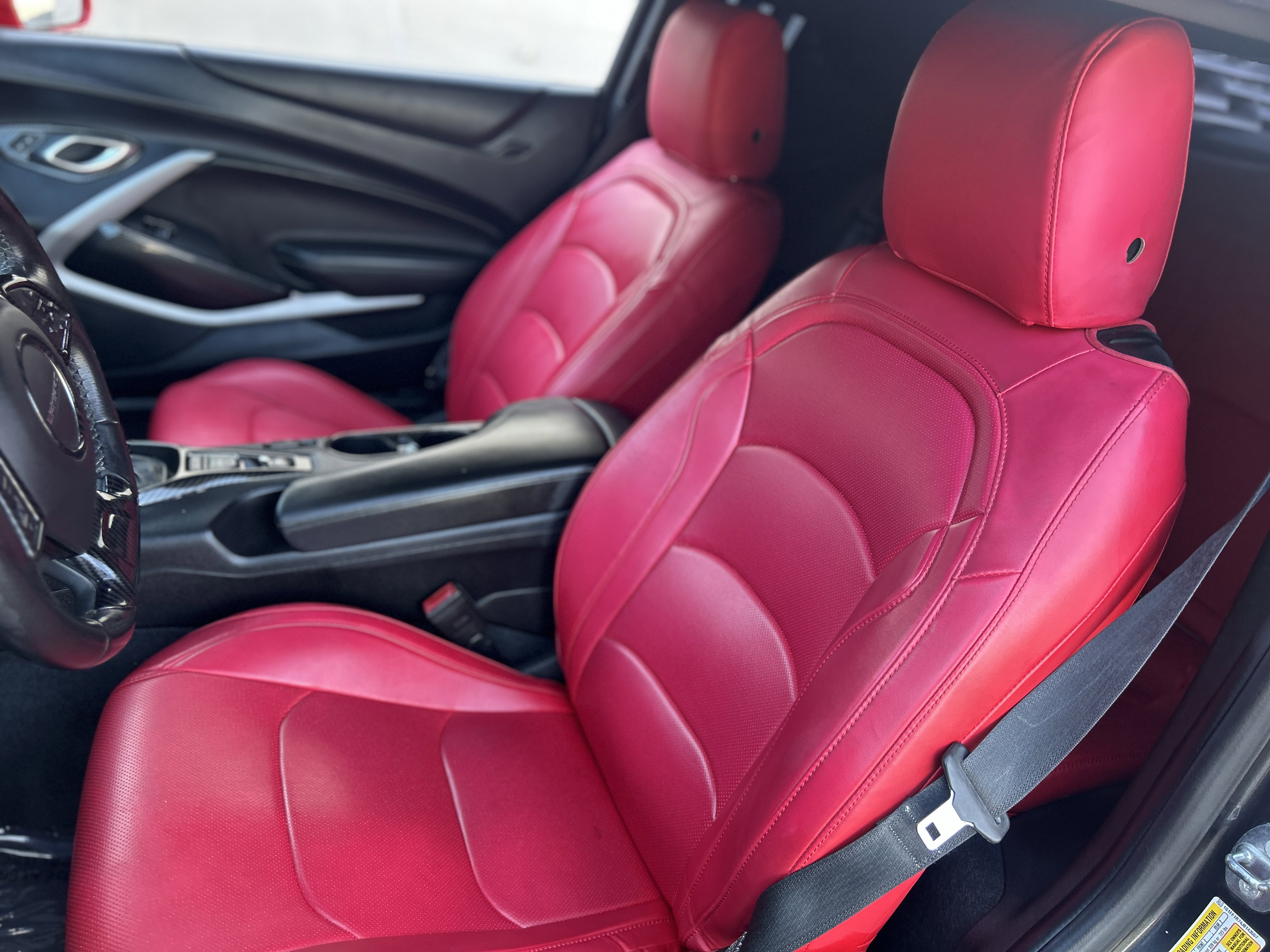 Used 2018 Chevrolet Camaro SS image 9