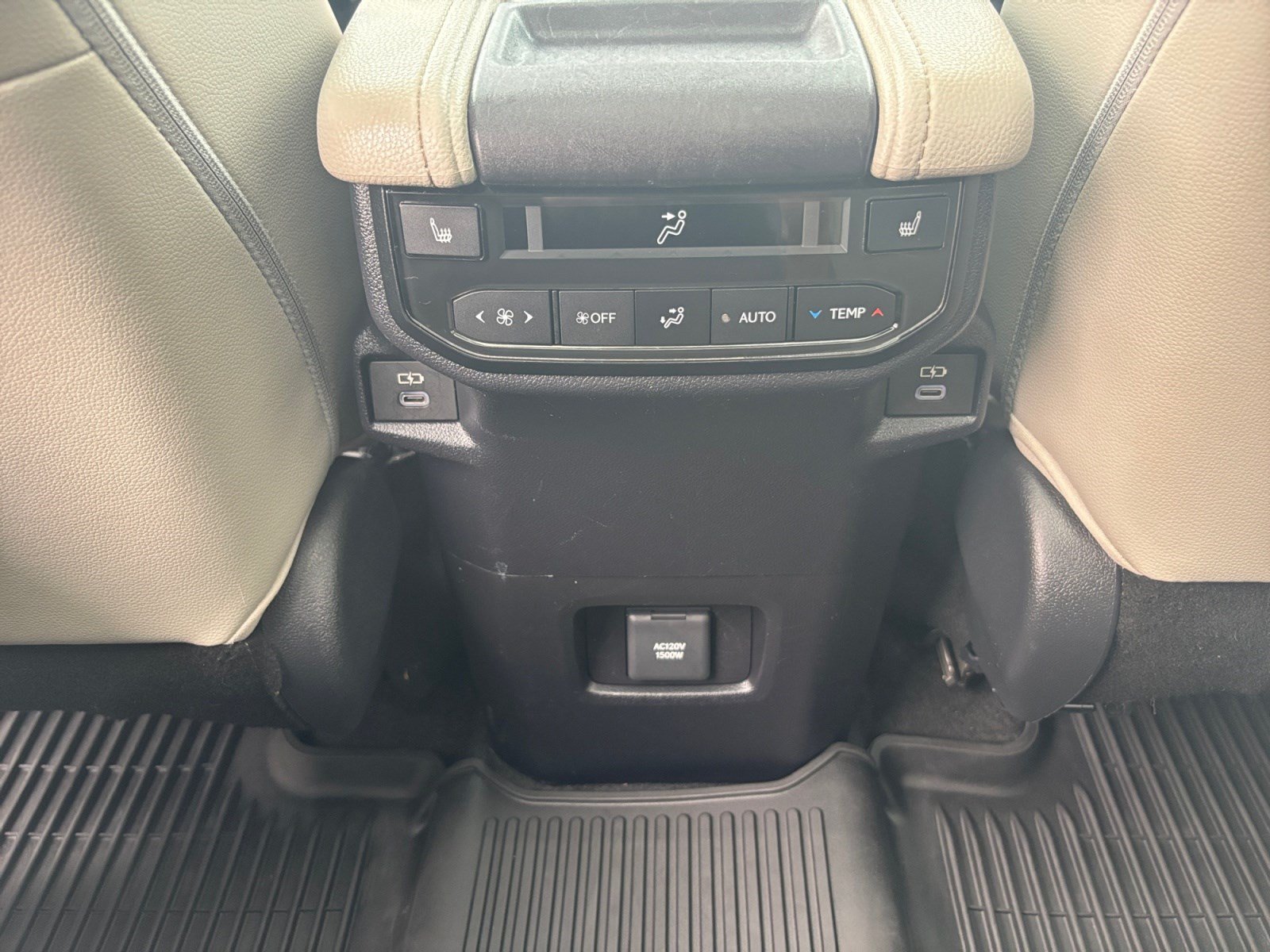 Used 2024 Toyota Grand Highlander AWD Hybrid image 29