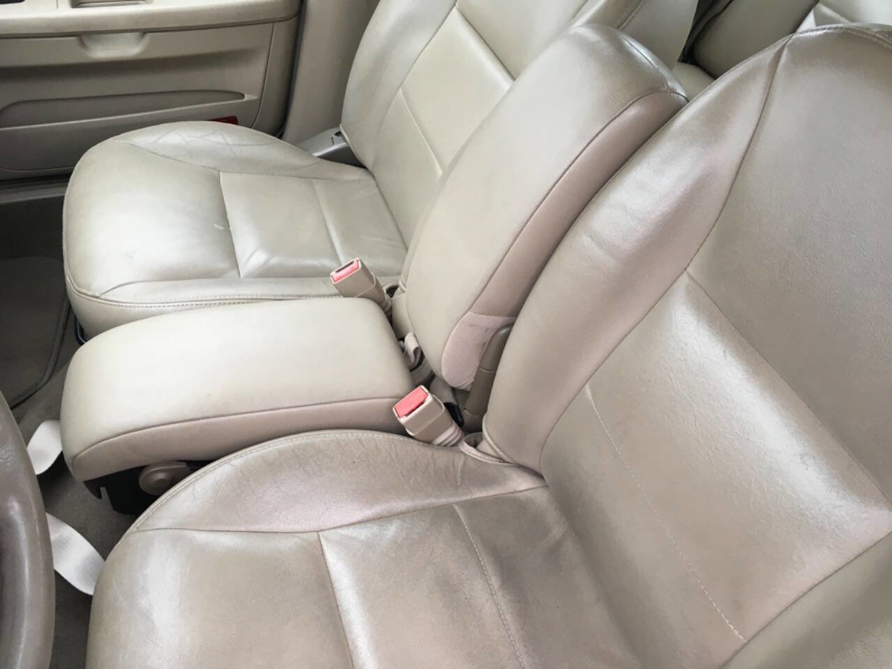 Used 2004 Ford Taurus SES image 22