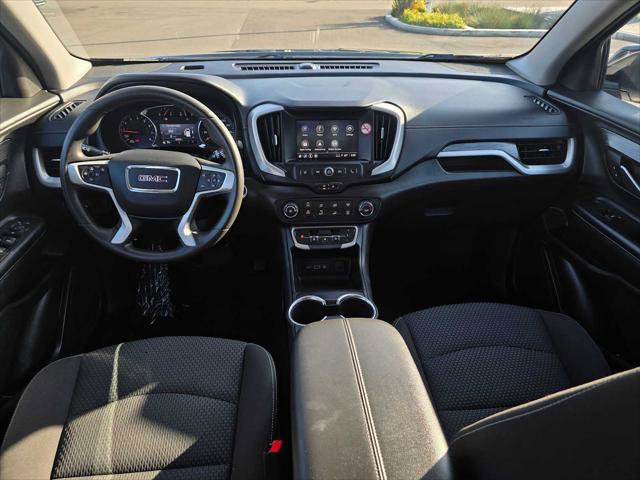 Used 2024 GMC Terrain SLE image 20