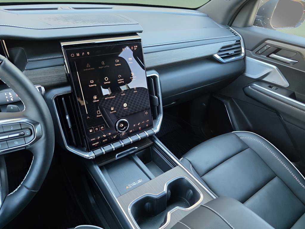 Used 2025 GMC Acadia Denali w/ Super Cruise Package image 31