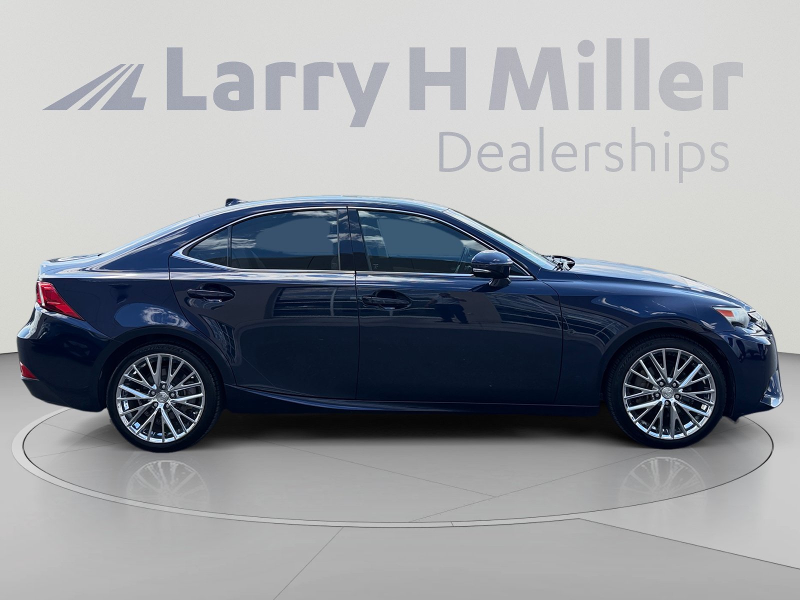 Used 2014 Lexus IS 250 w/ Navigation Package RWD image 6