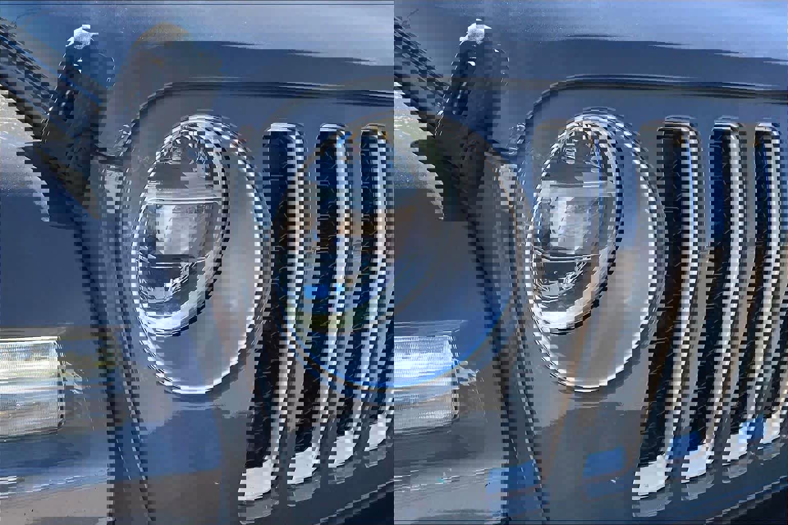 Used 2021 Jeep Wrangler Unlimited Sahara w/ Safety Group image 26