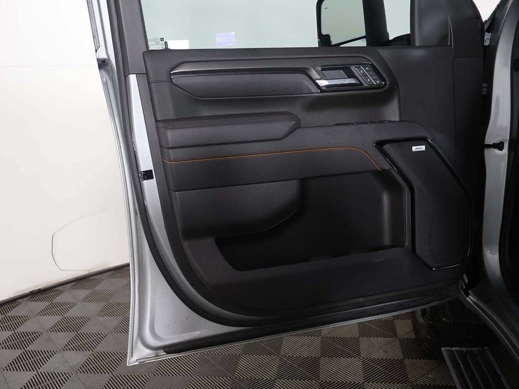 Used 2025 GMC Sierra 2500 AT4 w/ Technology Package AWD/4WD image 27