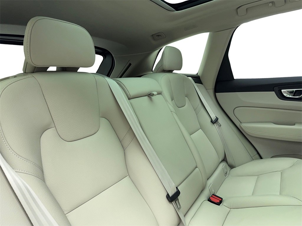 Used 2025 Volvo XC60 T8 Plus w/ Protection Package Premier image 43