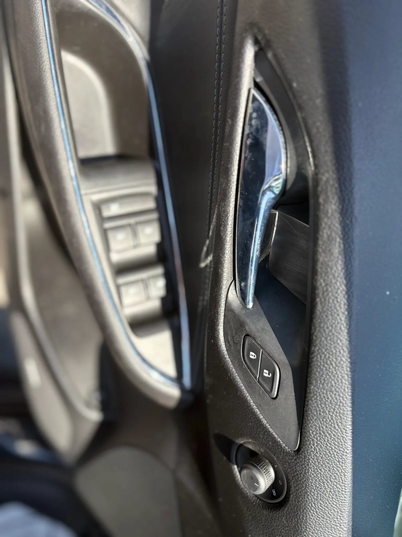 Used 2016 Chevrolet Cruze Premier FWD image 35