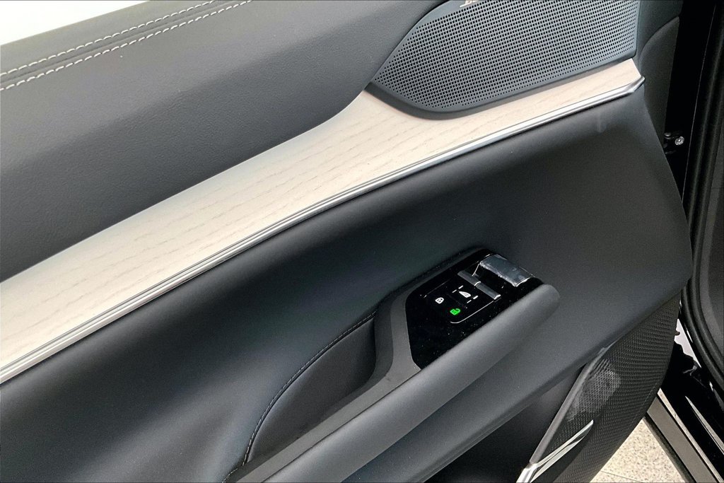 New 2026 Volvo EX90 Ultra AWD/4WD image 22