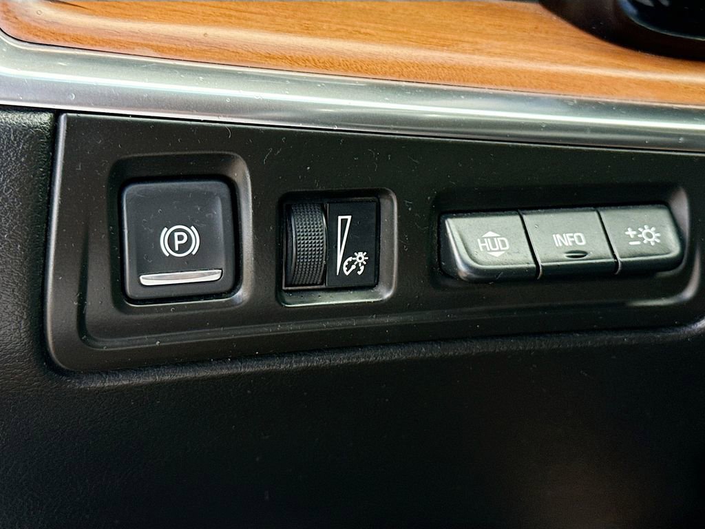 Used 2019 Cadillac XT5 Platinum AWD/4WD image 10