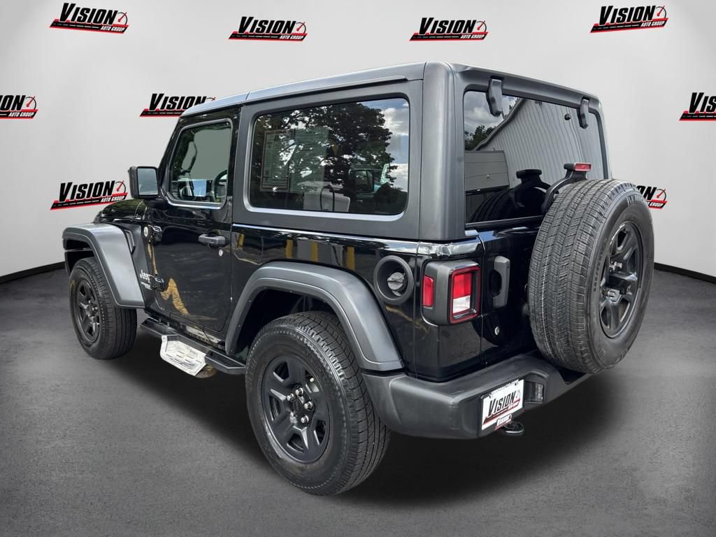Used 2019 Jeep Wrangler Sport AWD/4WD image 7