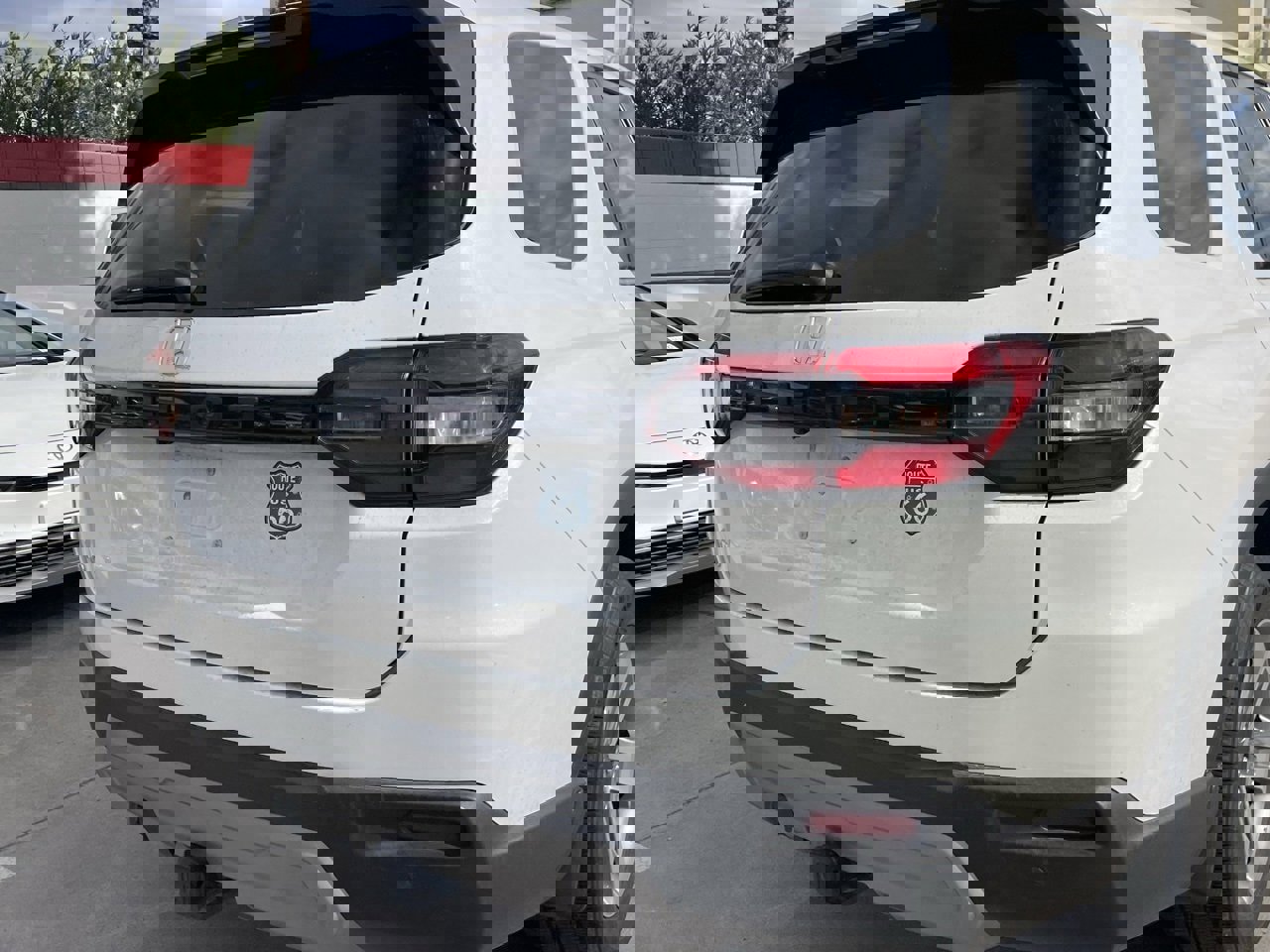 Used 2024 Honda Pilot EX-L image 4