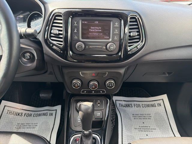 Used 2018 Jeep Compass Latitude AWD/4WD image 23