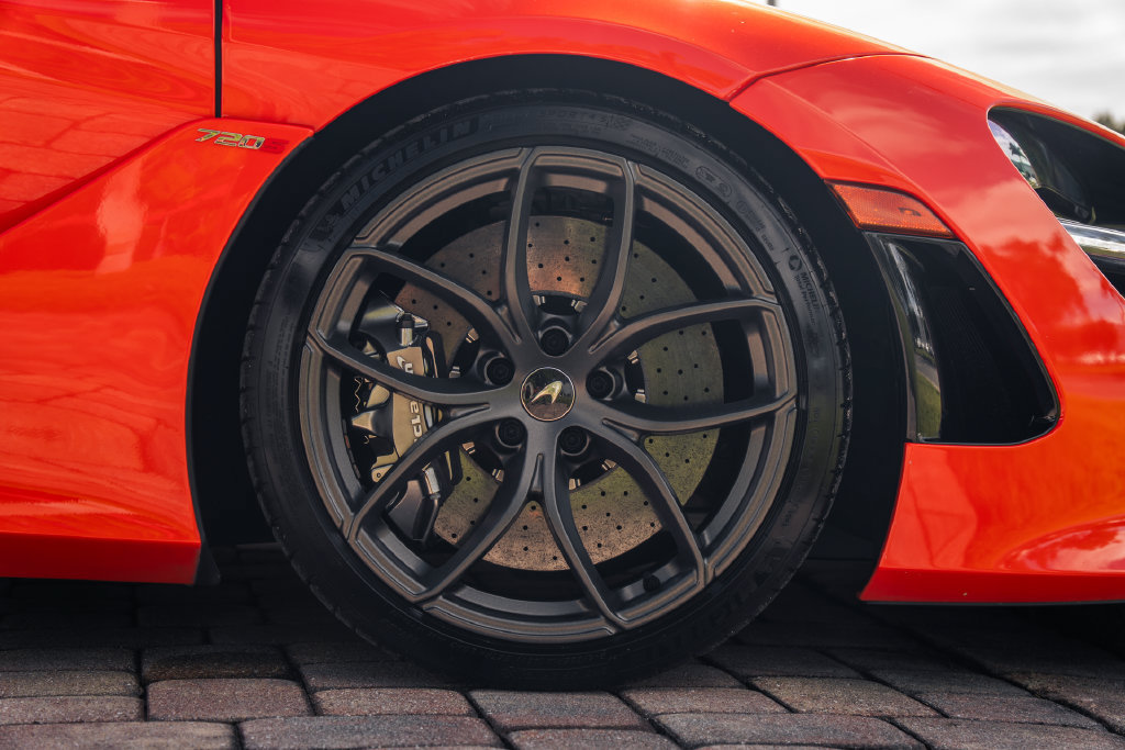 Used 2021 McLaren 720S Performance RWD image 15