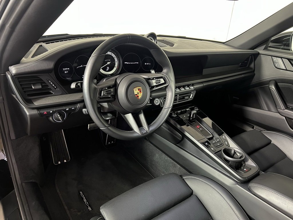 Certified 2023 Porsche 911 Carrera GTS image 4