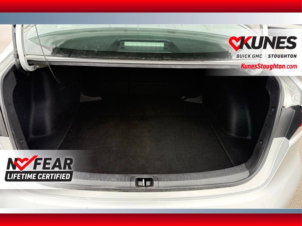 Used 2023 Toyota Corolla LE image 41