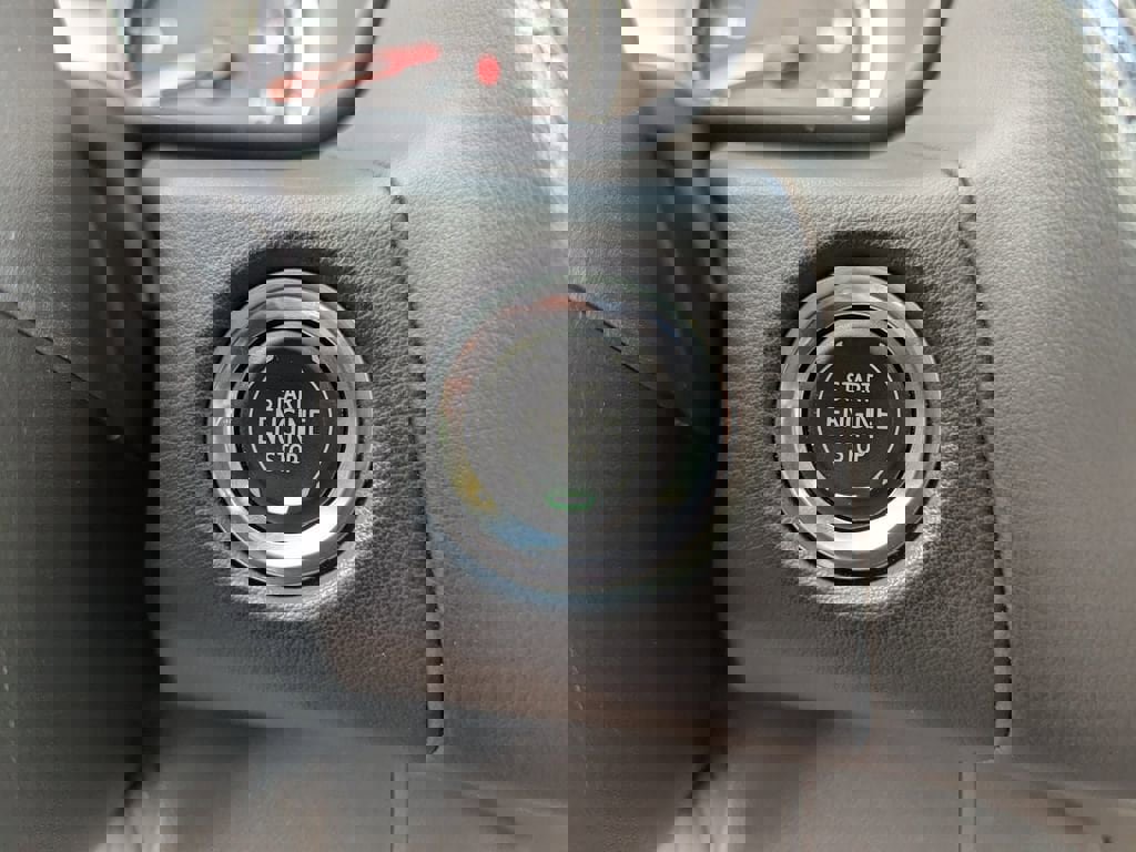 Certified 2021 Chevrolet Suburban Z71 w/ Luxury Package image 26