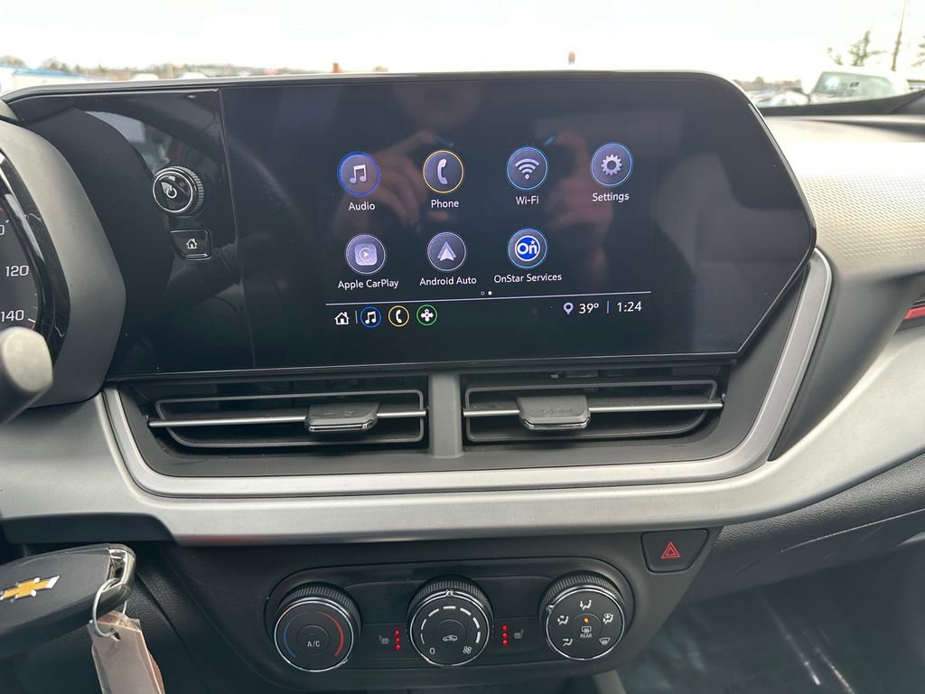 Used 2024 Chevrolet Trax RS image 23