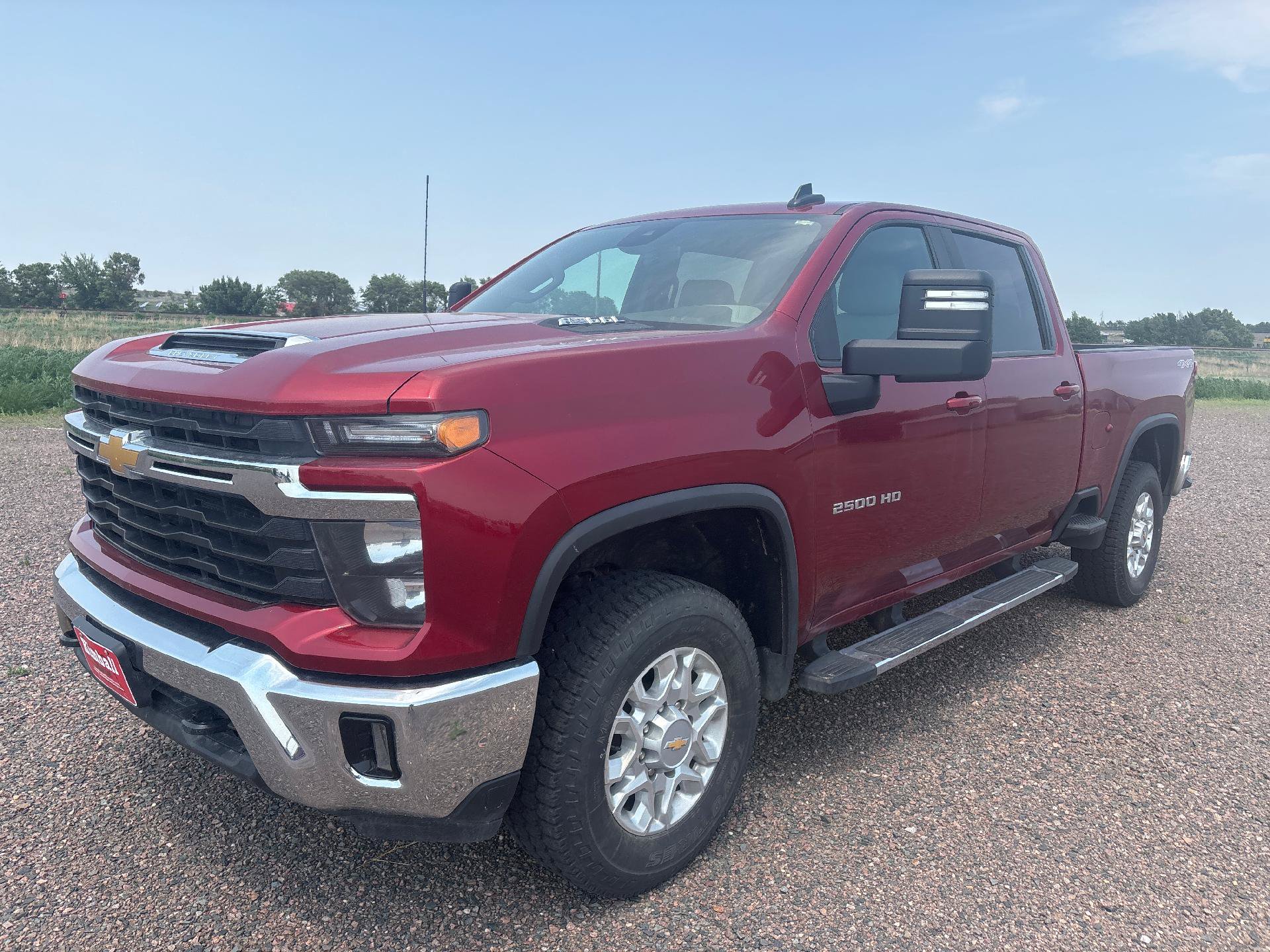Used 2024 Chevrolet Silverado 2500 LT w/ Convenience Package AWD/4WD image 1