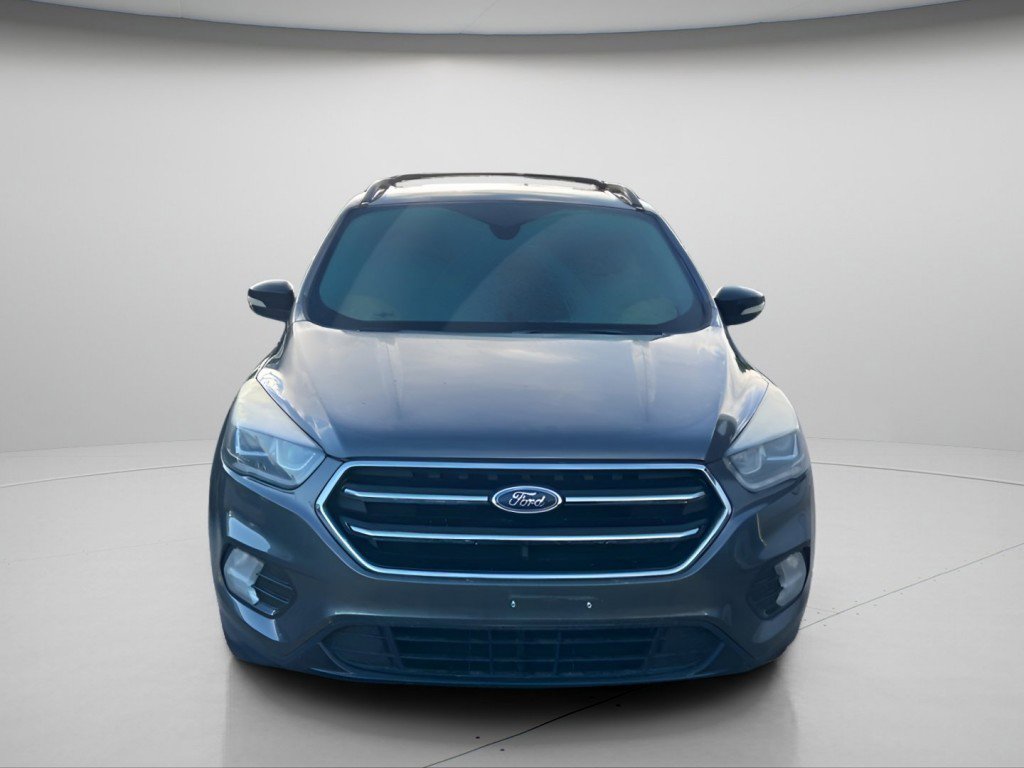 Used 2017 Ford Escape Titanium image 4