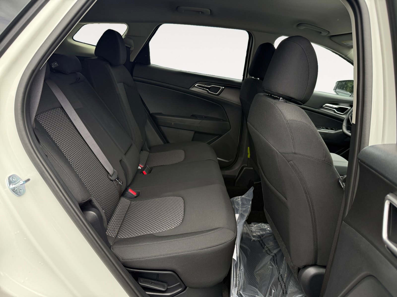 New 2026 Kia Sportage LX FWD image 18