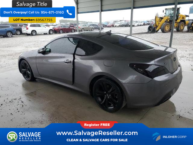 Used 2011 Hyundai Genesis 3.8 RWD image 3