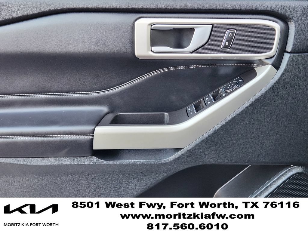Used 2023 Ford Explorer XLT w/ Equipment Group 202A RWD image 19
