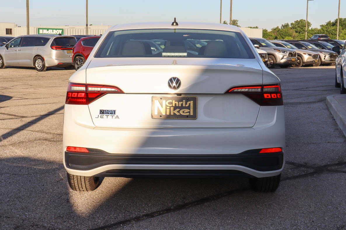 Used 2022 Volkswagen Jetta S FWD image 5