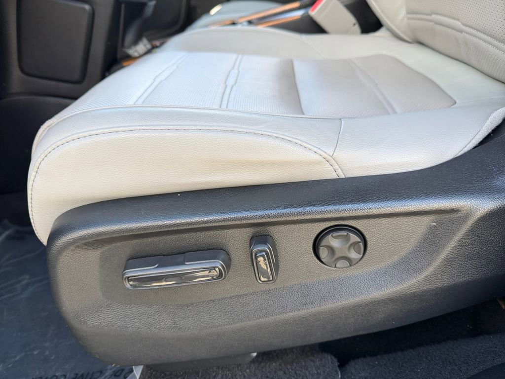 Used 2021 Honda CR-V Touring image 15