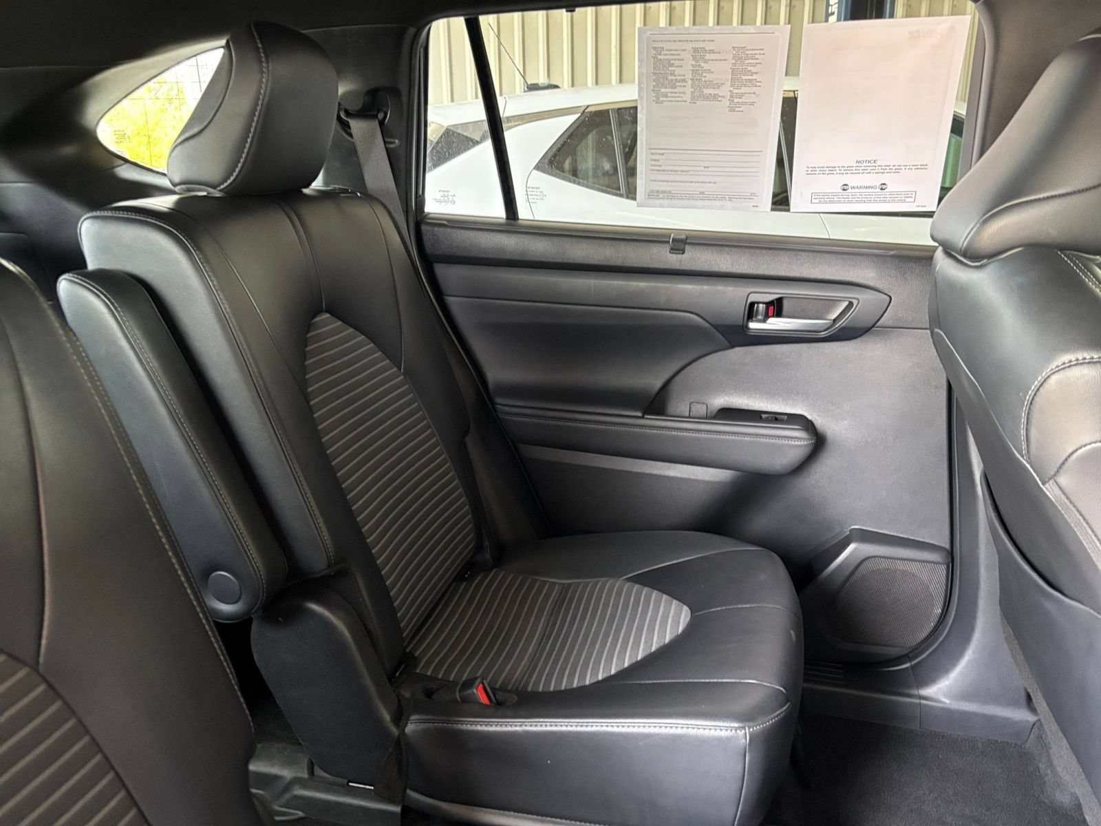 Used 2024 Toyota Highlander XSE FWD image 40